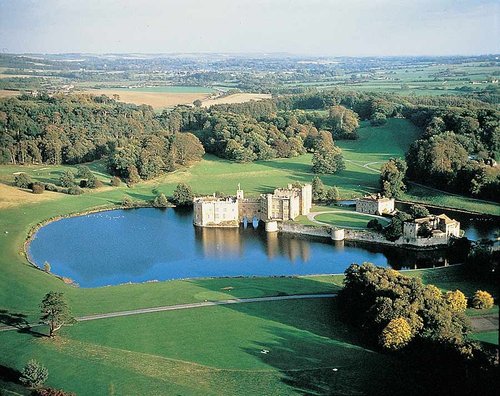 A picture of Leeds Castle