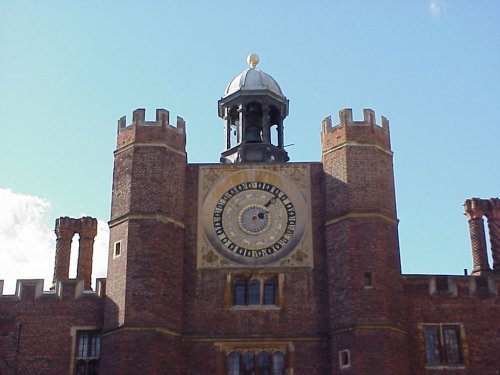 Hampton Court - The Clock of Clock Court