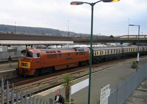 Class 52 No.1015 arrives at Weston-super-Mare station with a charter special on 27th January 2005