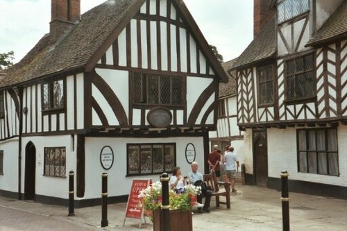 Oken's House, Warwick