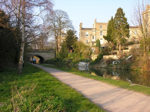 Kennet & Avon Canal, Bath, Somerset. March 2005