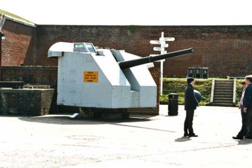 4.5-inch naval gun is ex HMS Zambesi, [sic] dated 1943