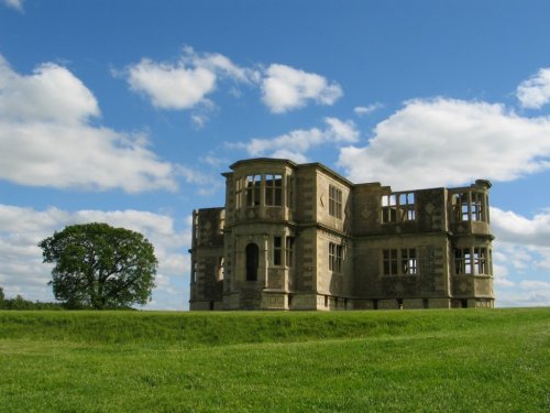 Lyveden New Bield