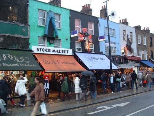 THE CAMDEN MARKET