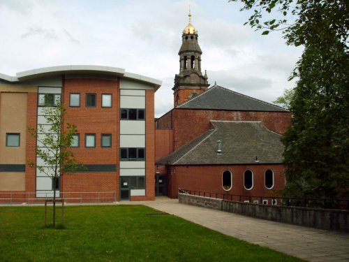 Old and new buildings, Leeds University.