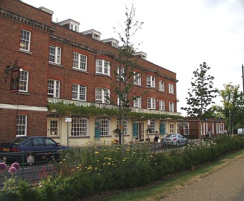 Broadway Hotel in Letchworth, Hertfordshire