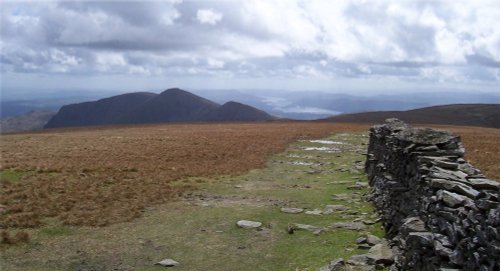 Racecourse Hill, High Street N E Lakes