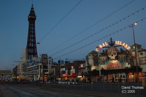 Picture of Coral Island and Blackpool Tower at Blackpool at night @ Nov 05