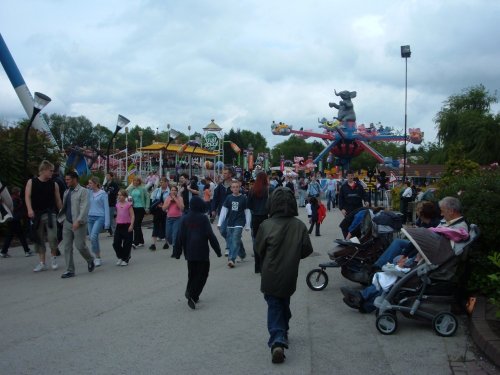 a picture of part of the theme park taken in may 2006.