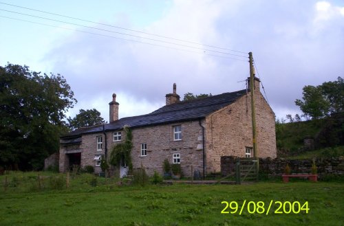 This is Mid Mossdale Farmhouse, the only dwelling in Mid Mossdale.