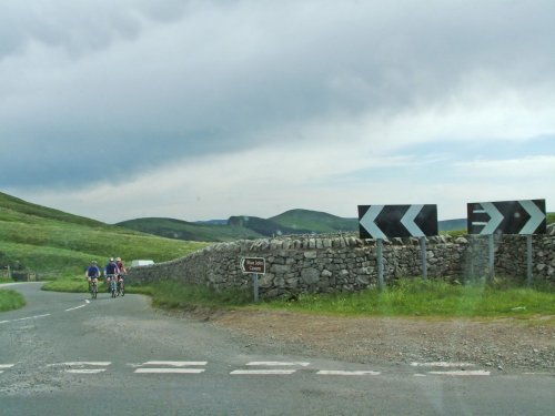 On the way to Blue John Cavern just coming out of Winnats Pass  (taken 04-05-2006)