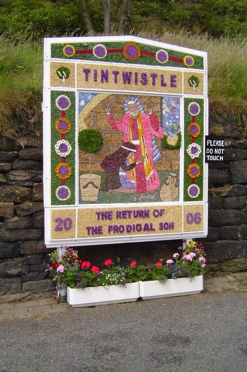 Tintwistle Well Dressing 2006. Tintwistle, Derbyshire.