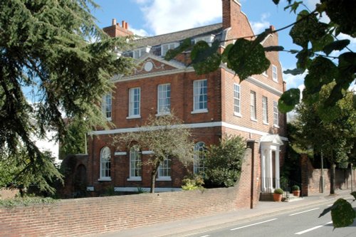 Browns Lodge, West St, Reigate, Surrey