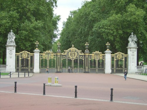 Palace Gates, London