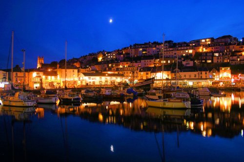 BRIXHAM HARBOUR SOUTH DEVON, NIGHT TIME ON THE HARBOUR