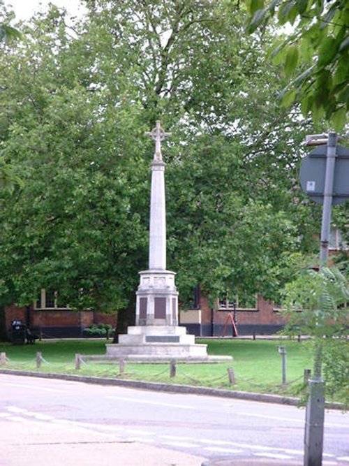 War Memorial, Loughton