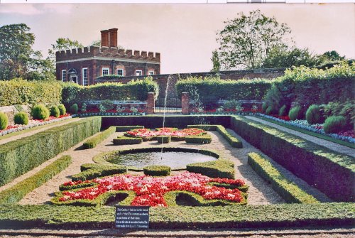 Hampton Court Pictures, East Molesey, Surrey