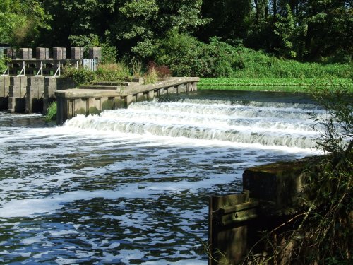 Weir at Cossington Mill
