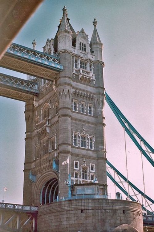 Tower Bridge (1990) London