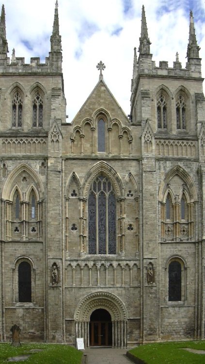 Selby Abbey front, North Yorkshire