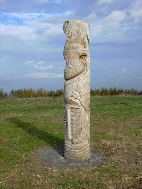 Brodsworth Community Woodland totem pole, South Yorkshire