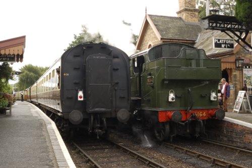 Hampton Loade Station