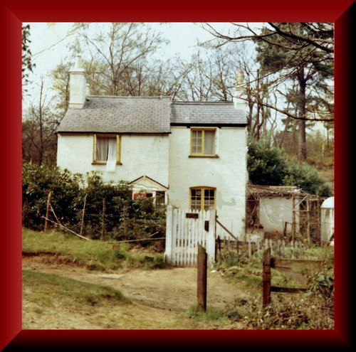 Quarry Cottage. Sandy Lane  Aspley Heath