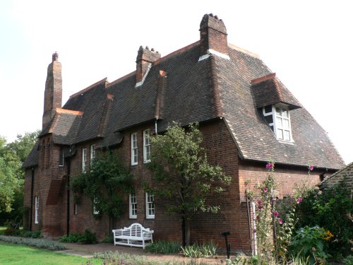 The Red House