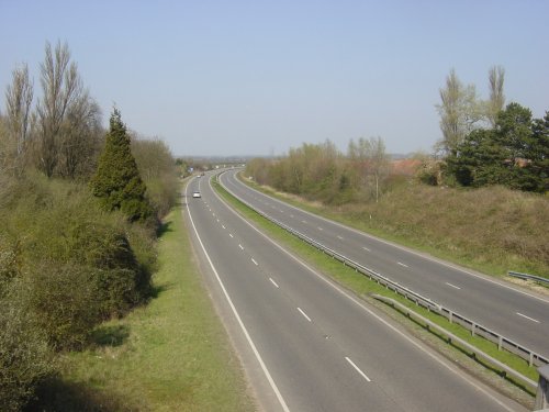 Barton le Clay by-pass taken on a Sunday afternoon