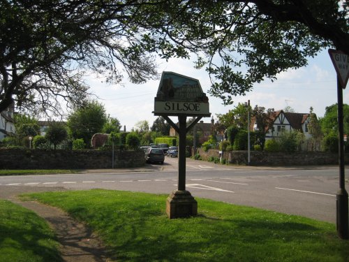 Silsoe village sign