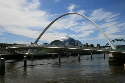 Gateshead Millennium Bridge. Bridge closed