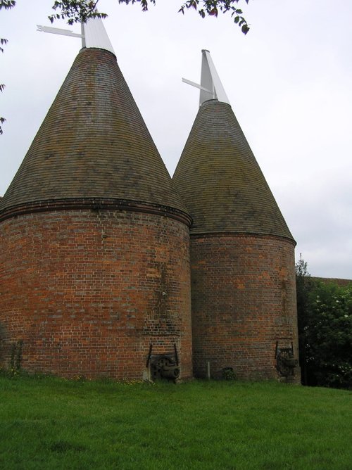 Oast houses at Sissinghurst castle