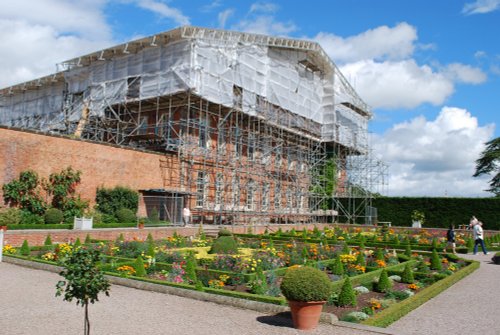 Hanbury Hall undergoing major roof repairs July 08