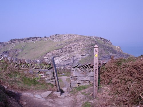 Sign post to Tintagel Castle
