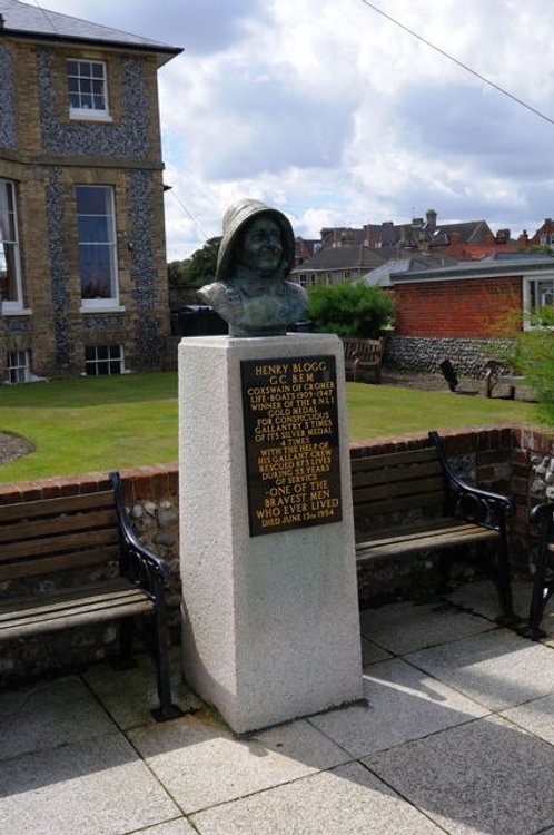 Cromer Statue