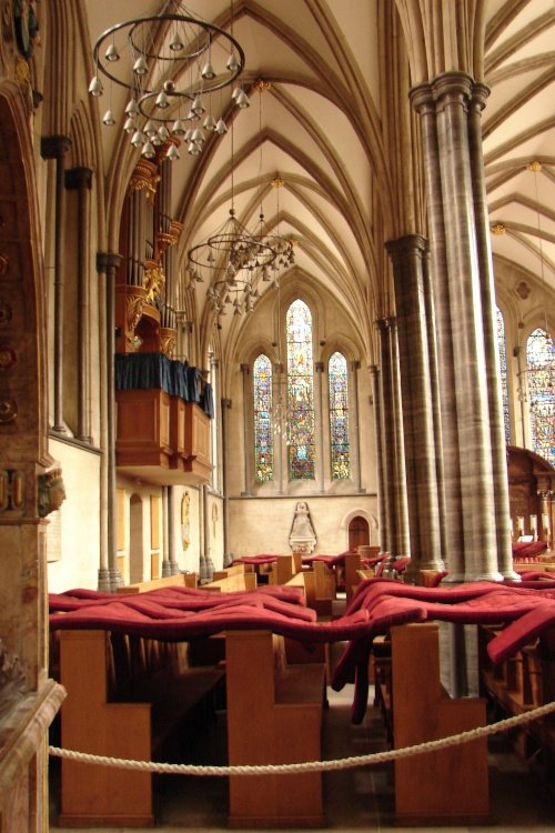 The Temple Church - Left isle