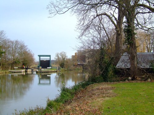 The lock on the Nene