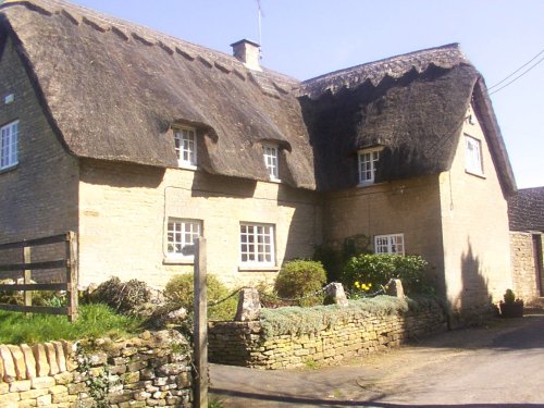Bledington Thached Cottages