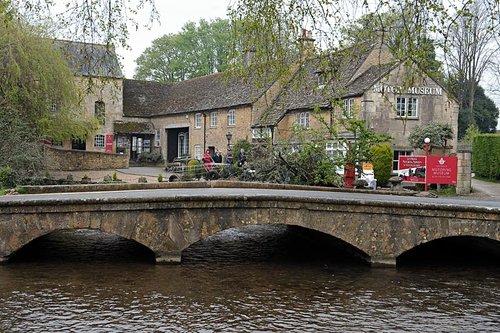 Bourton-on-the-Water, Gloucs.