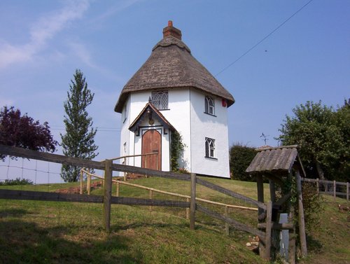 The round cottage at Finchingfield