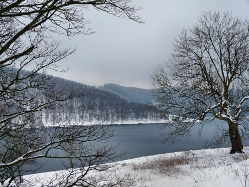 Ladybower Reservoir in snow, Derbyshire 05 Feb 2009