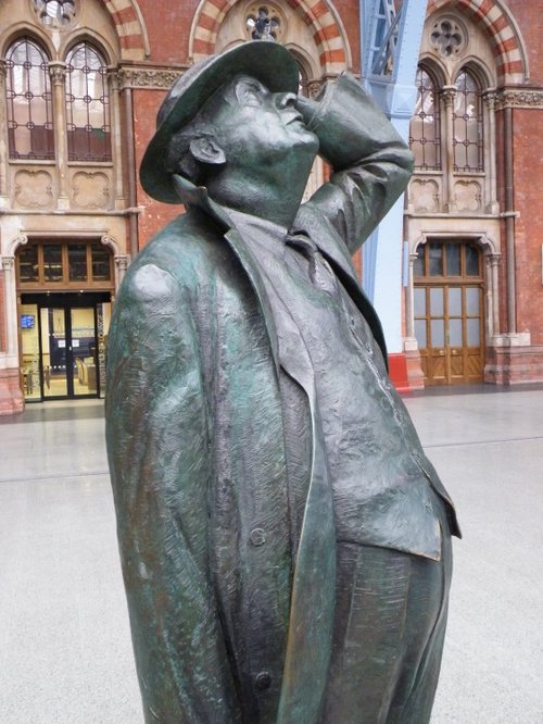 John Betjemen, St. Pancras Station