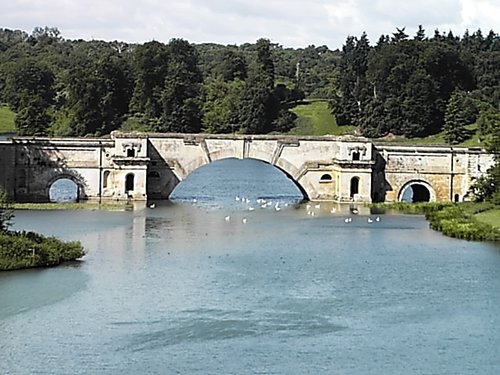 Bridge over the lake at Blenheim
