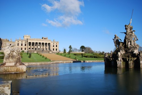 Witley Court and fountain