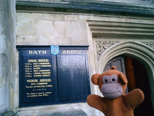 Bath Monkey visits Bath Abbey