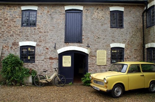 The entrance to the Museum.