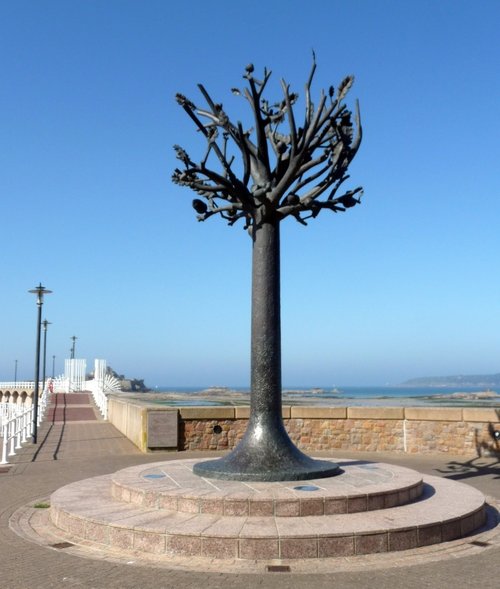 "Freedom tree" by Bpeters at