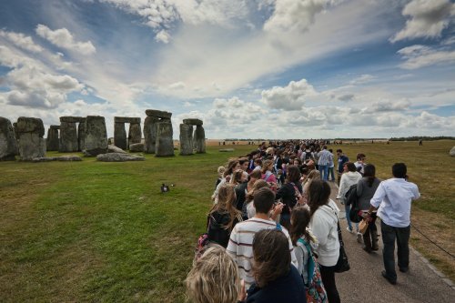 Stonehenge crowd