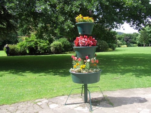 Linda Vista Gardens Abergavenny