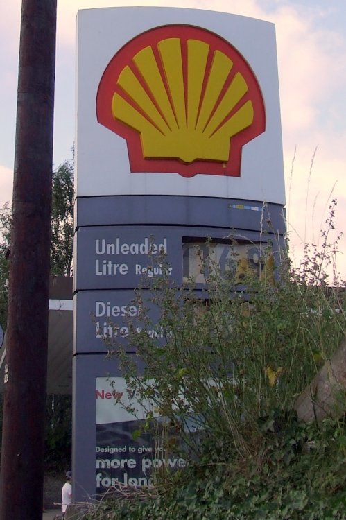 Shell Garage Crickhowell